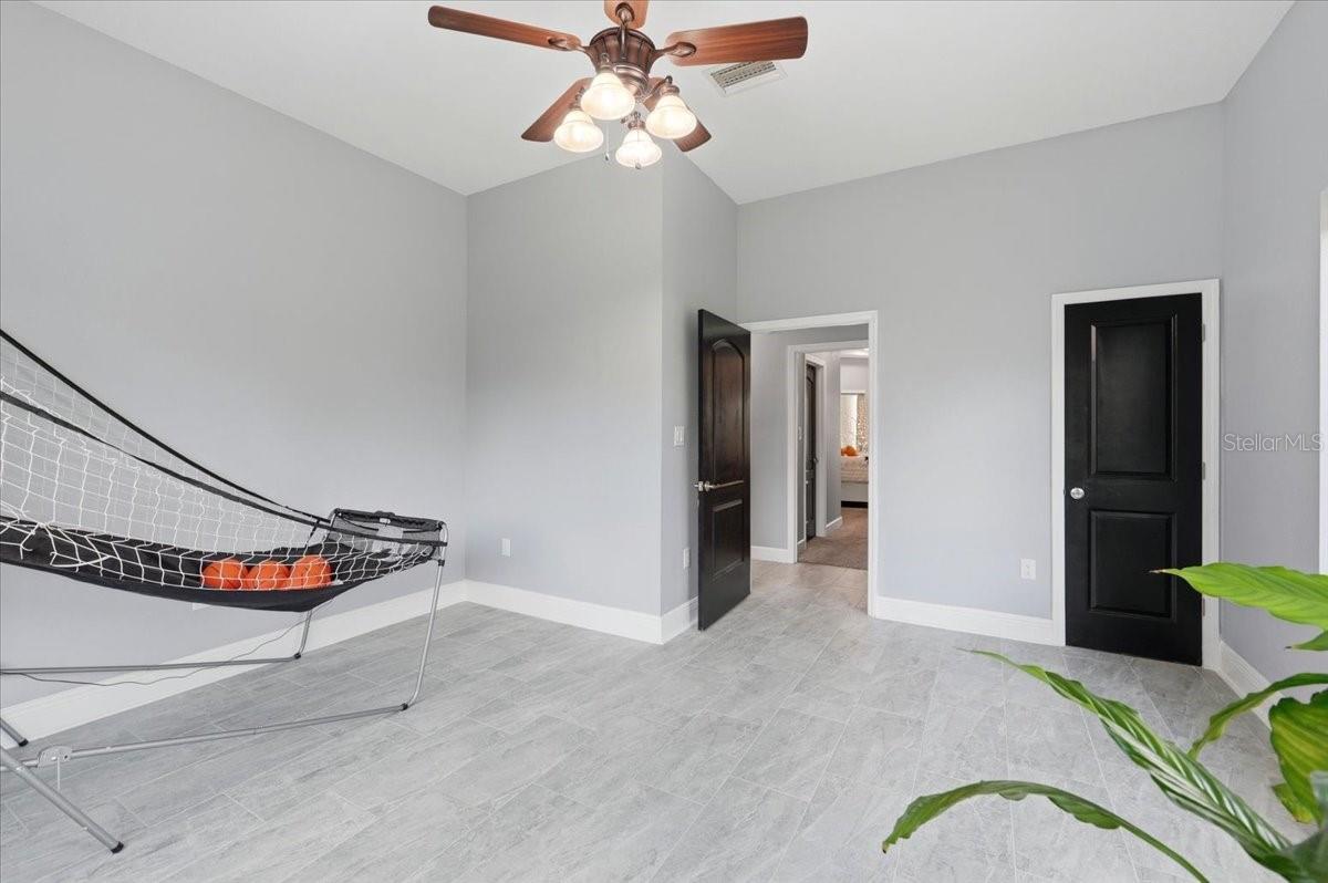 Image 58 of 100 For 3943 Campbell Road