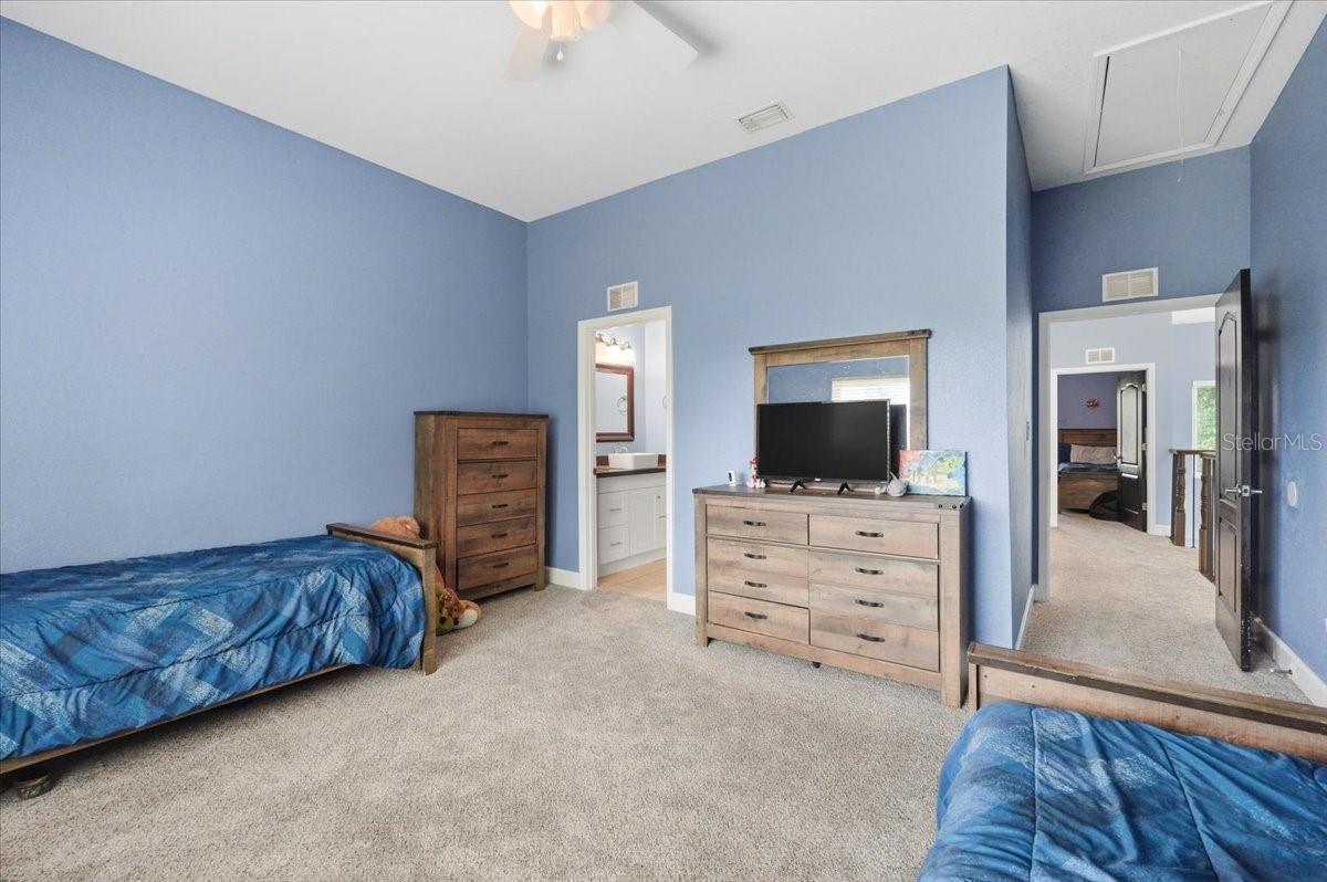 Image 70 of 100 For 3943 Campbell Road