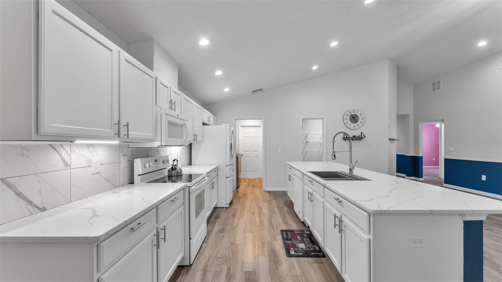 Image 19 of 49 For 501 Interlock Street