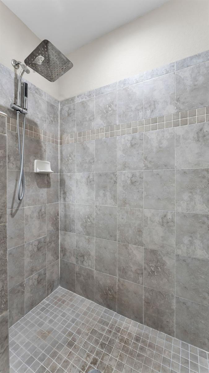 Image 30 of 49 For 501 Interlock Street
