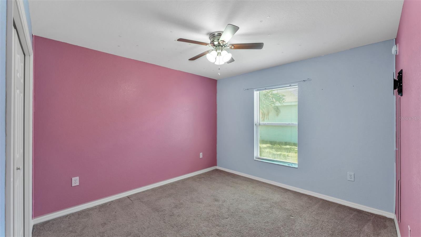 Image 33 of 49 For 501 Interlock Street