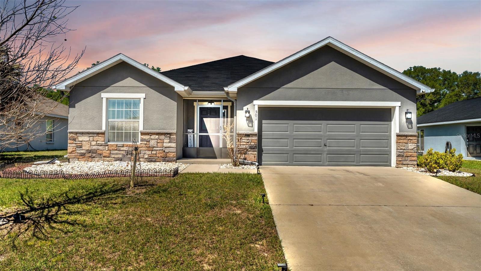 Image 42 of 49 For 501 Interlock Street
