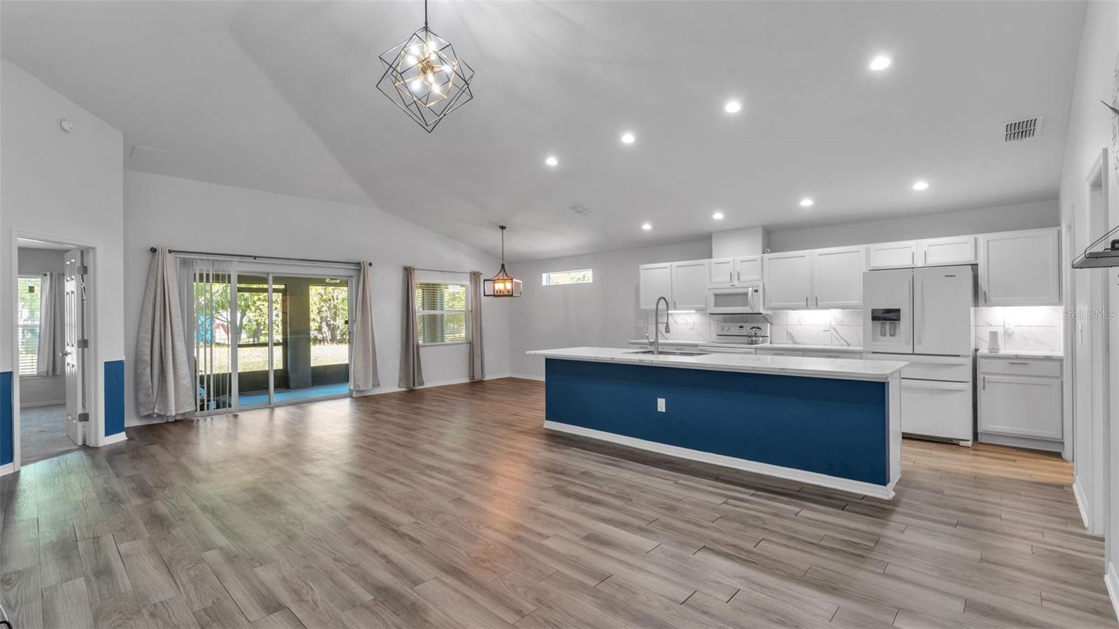 Image 8 of 49 For 501 Interlock Street