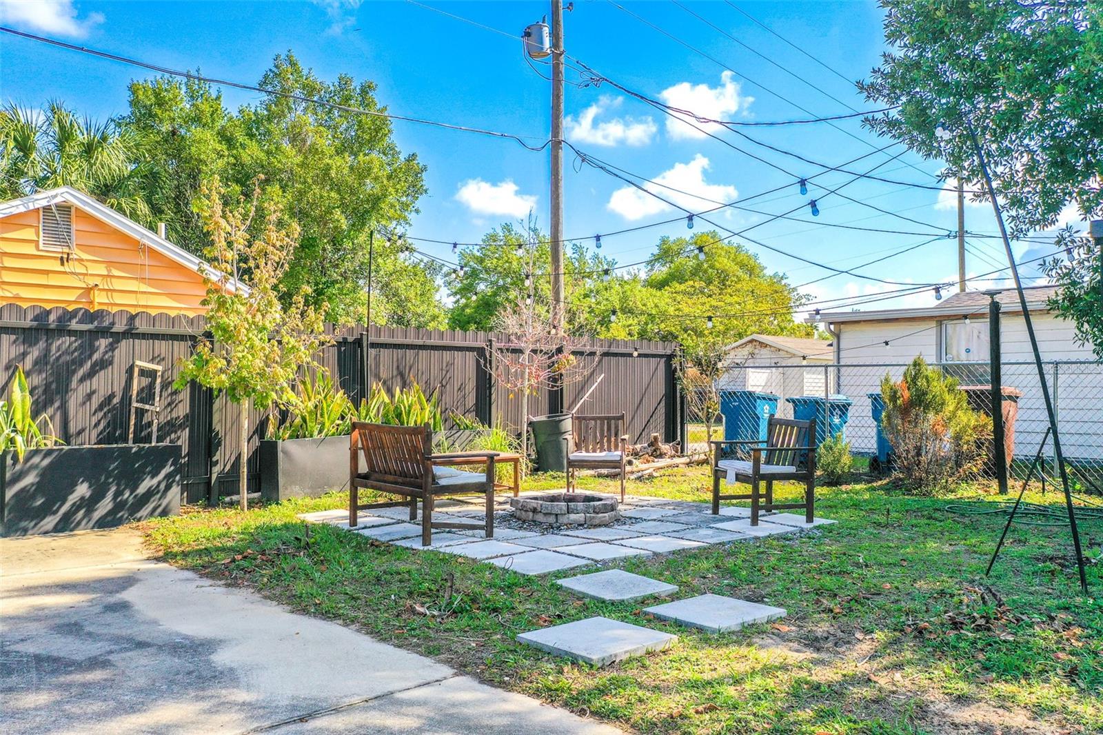 Image 5 of 42 For 325 Johnson Avenue