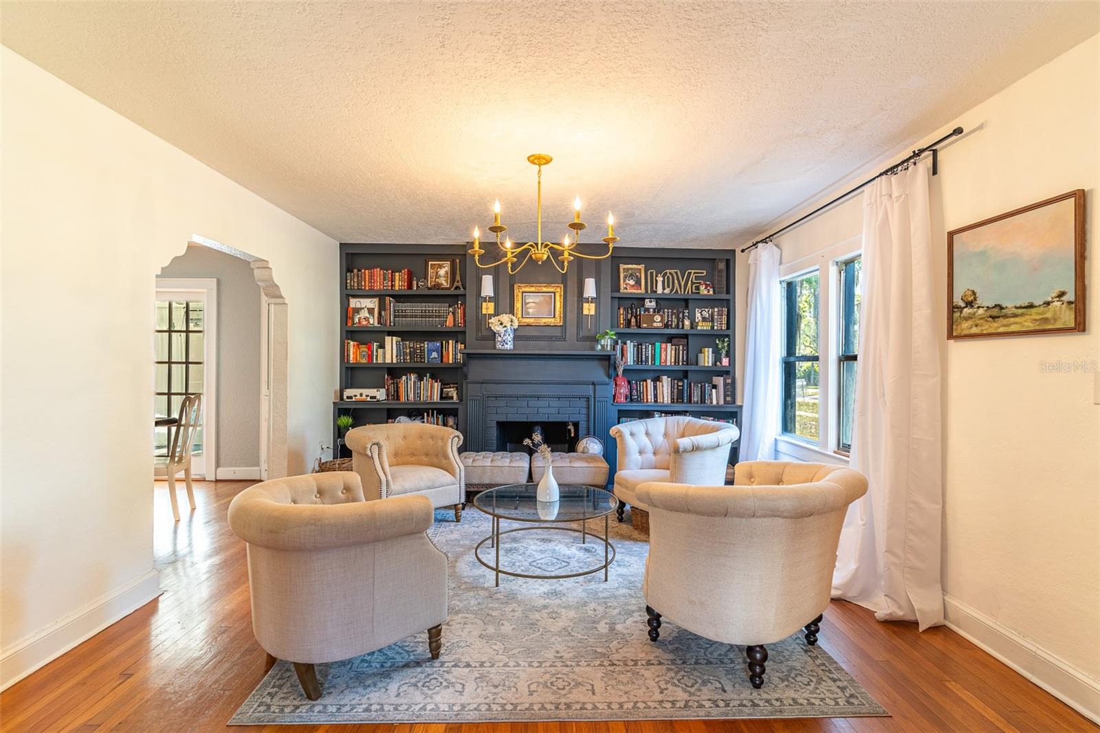 Image 6 of 42 For 325 Johnson Avenue