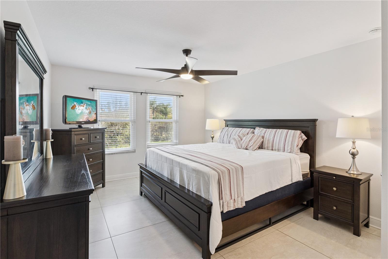 Image 21 of 54 For 3979 Sunset Lake Drive