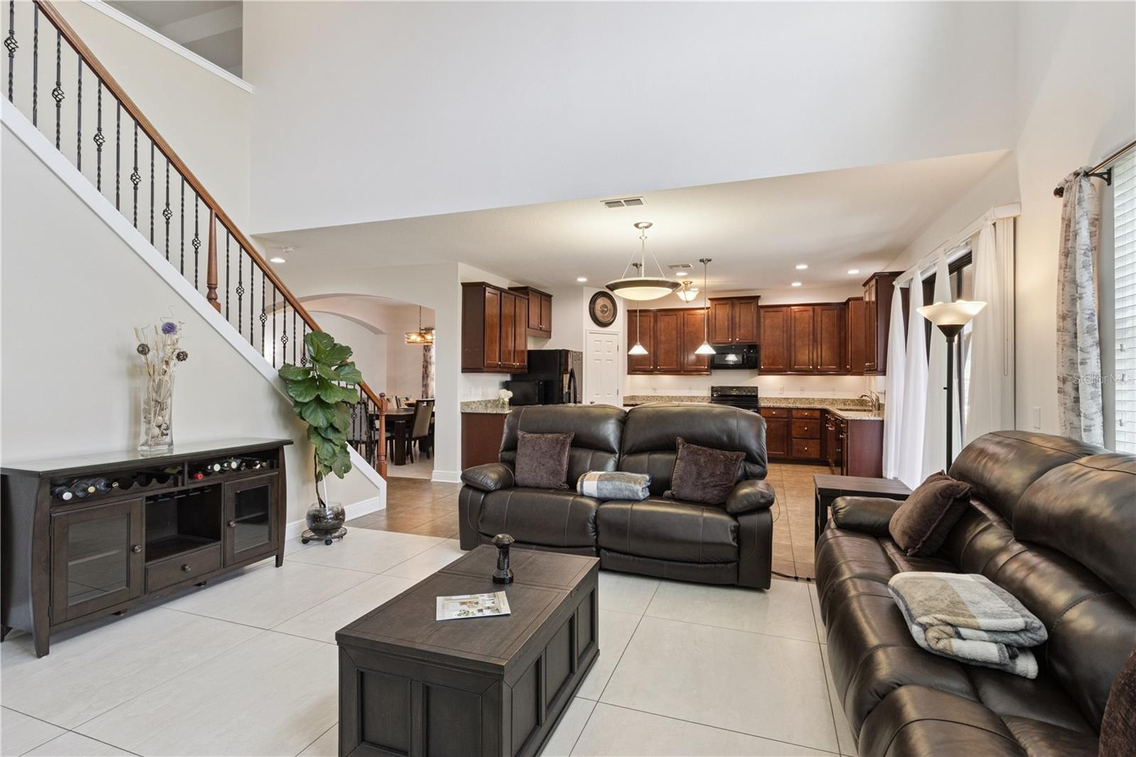 Image 4 of 54 For 3979 Sunset Lake Drive