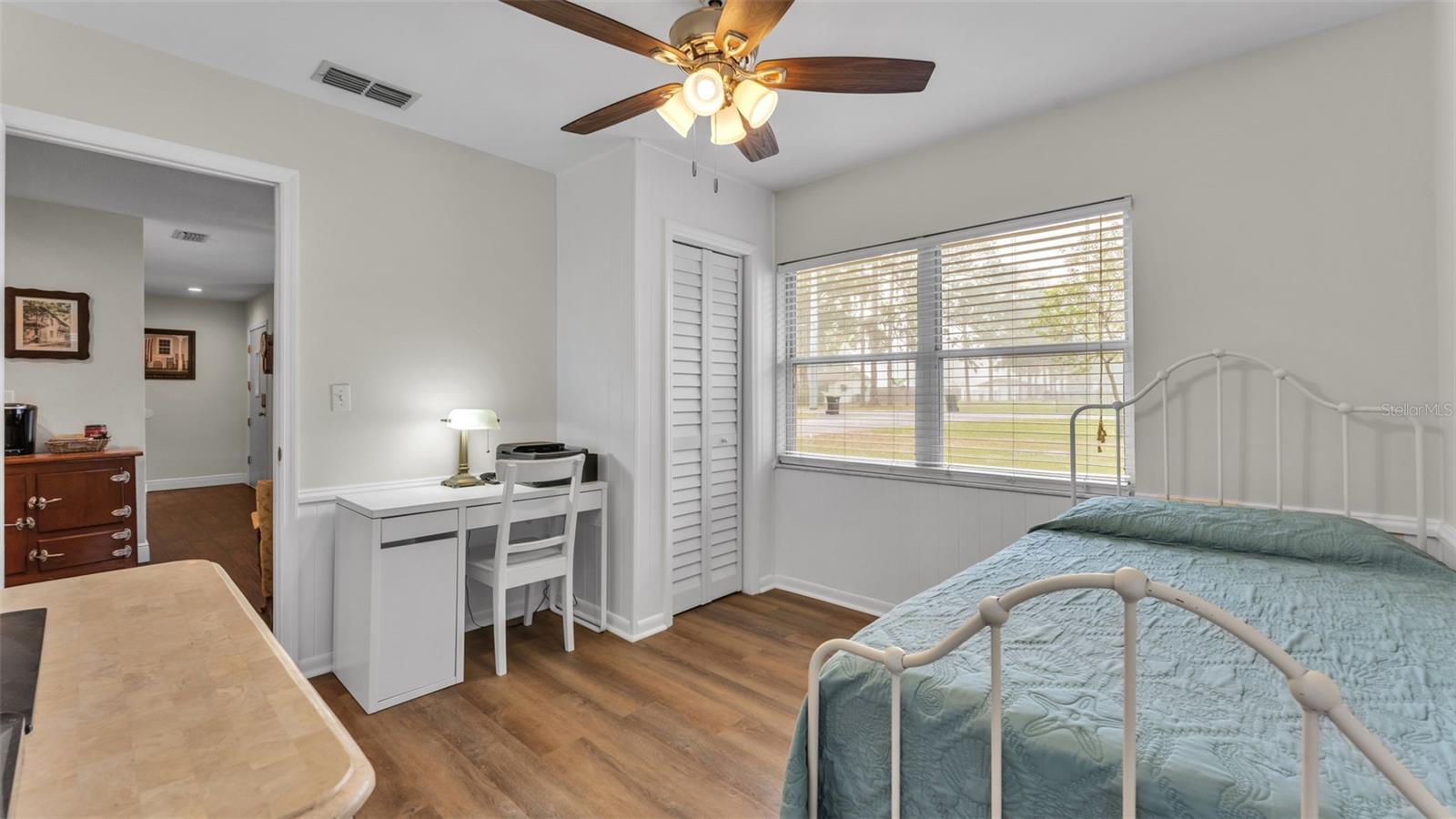 Image 29 of 41 For 815 Socrum Loop Road