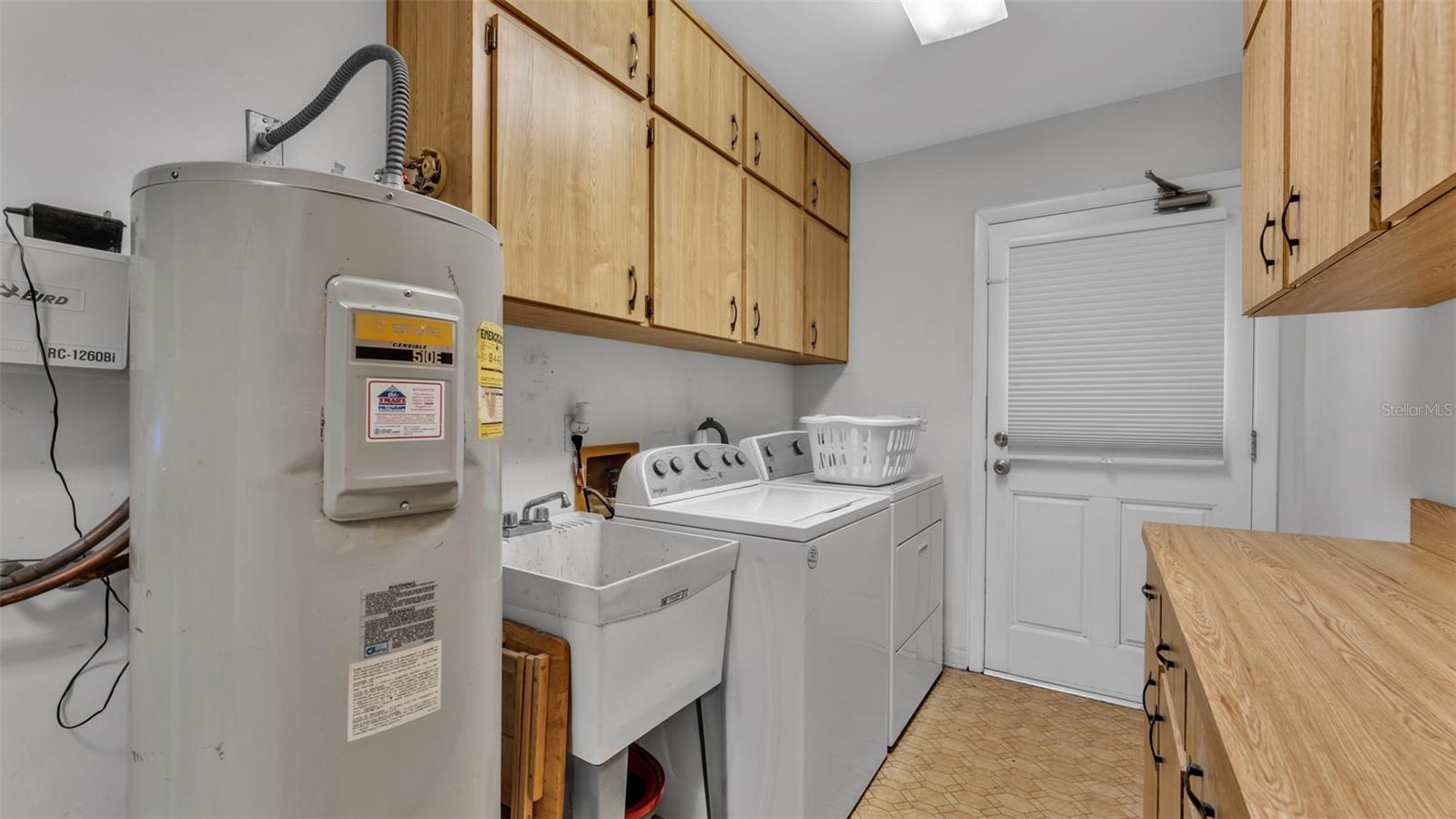 Image 34 of 41 For 815 Socrum Loop Road