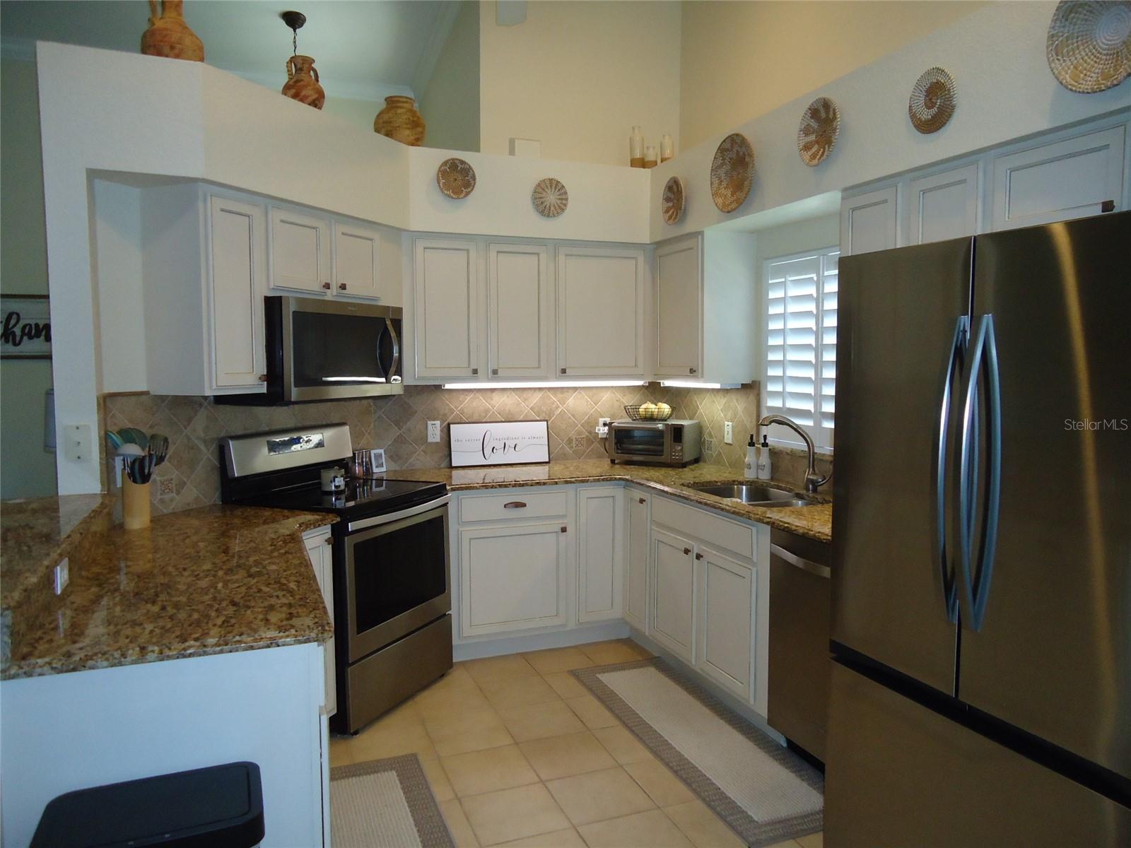 Image 2 of 31 For 6866 Bendelow Drive