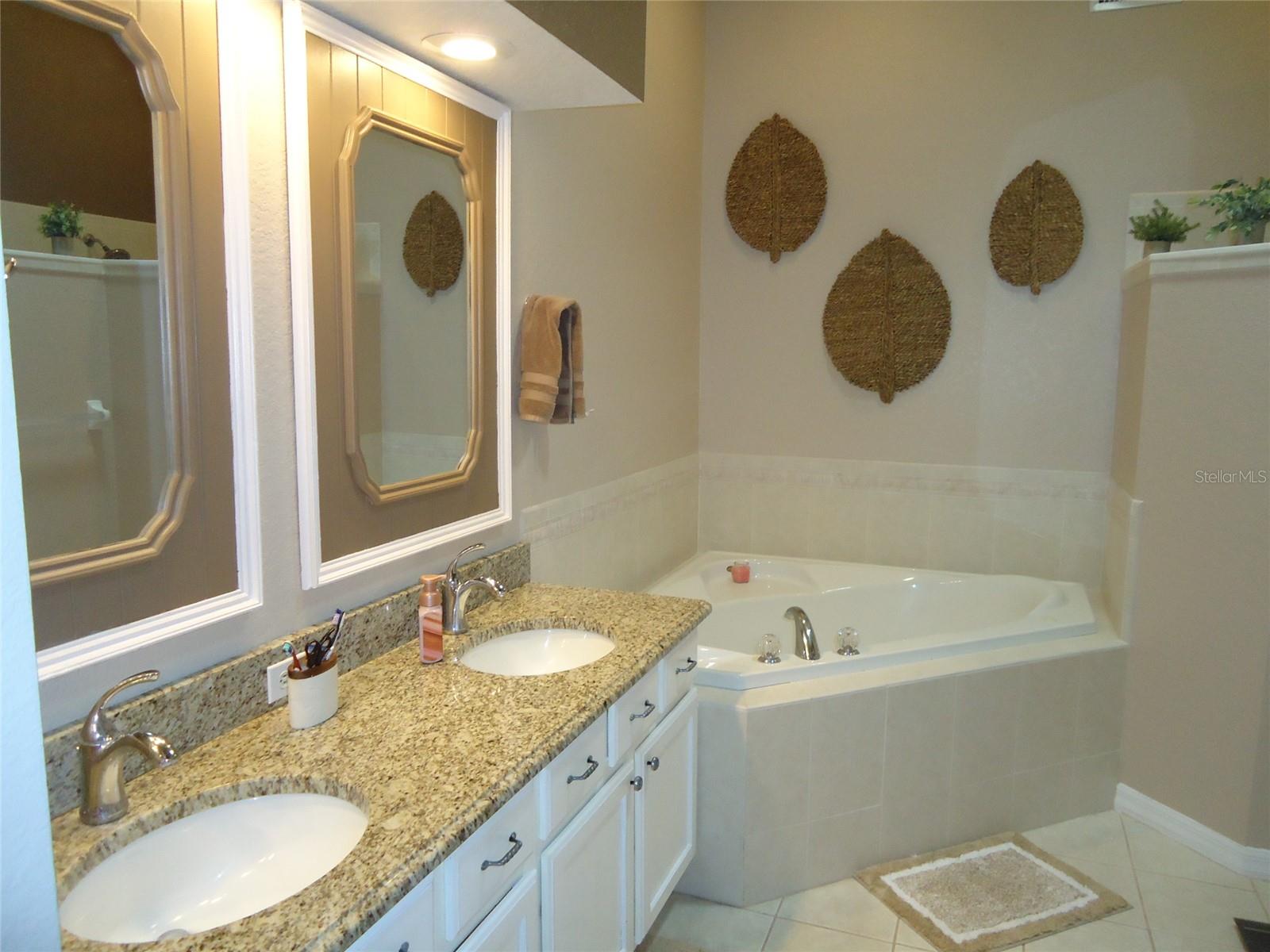 Image 8 of 31 For 6866 Bendelow Drive