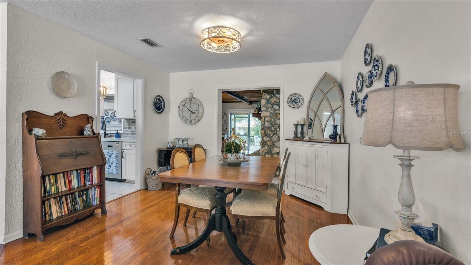 Image 11 of 64 For 6321 Fern Lane