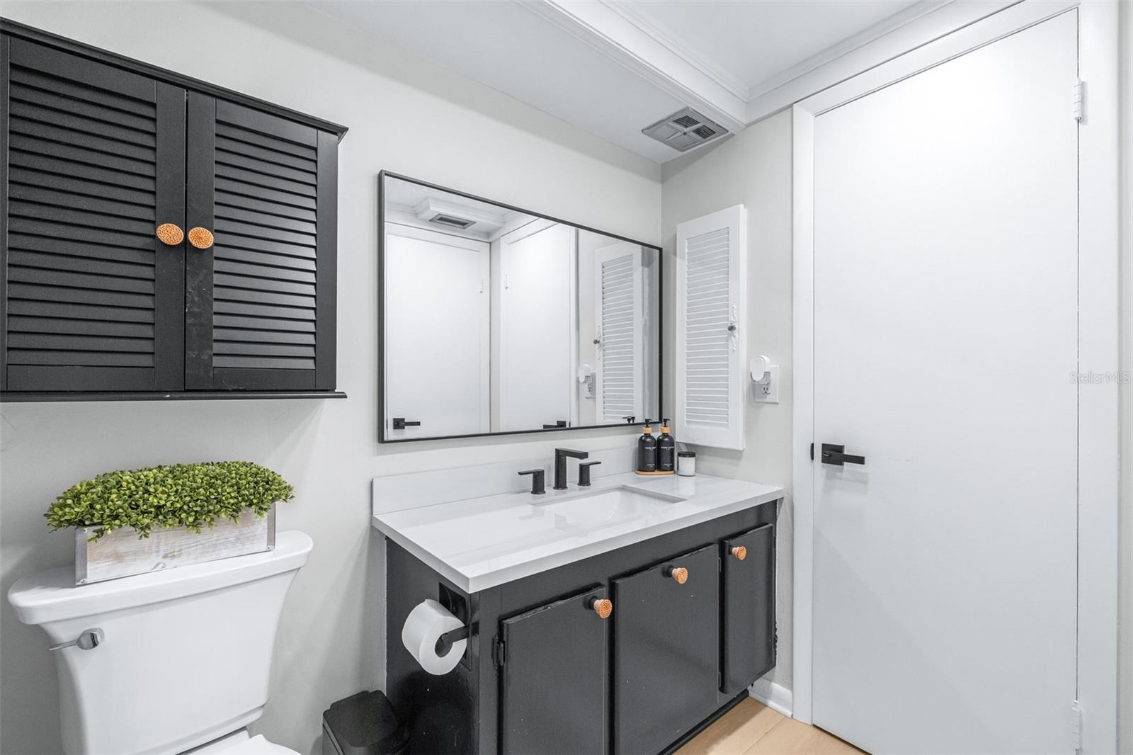 Image 27 of 47 For 2025 Sylvester Road N302