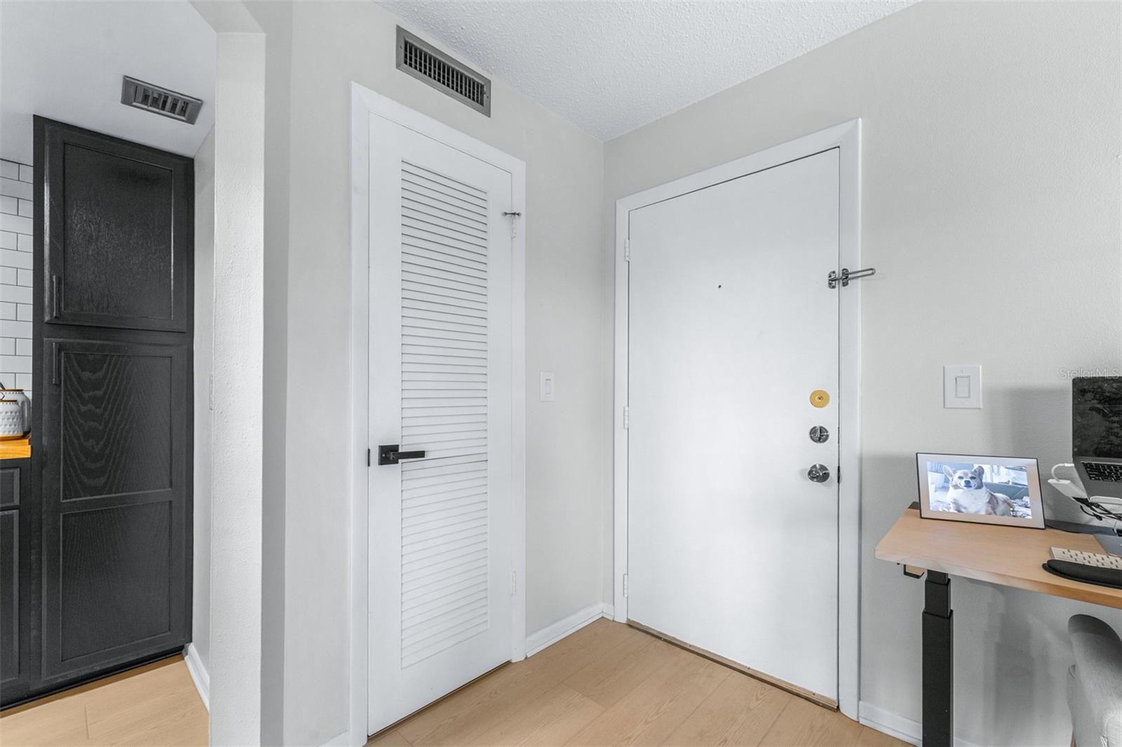 Image 4 of 47 For 2025 Sylvester Road N302