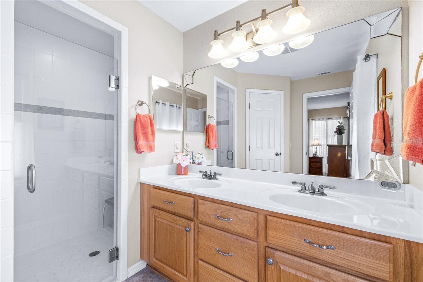 Image 16 of 30 For 6920 Starmount Drive