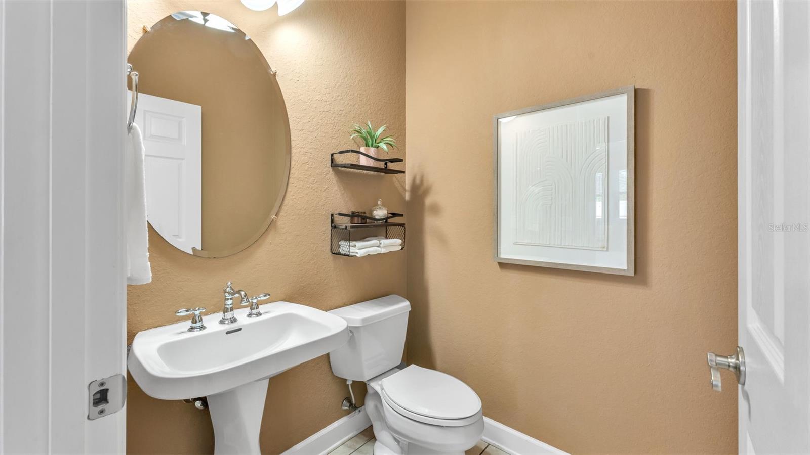 Image 19 of 74 For 1895 Orangewood Court