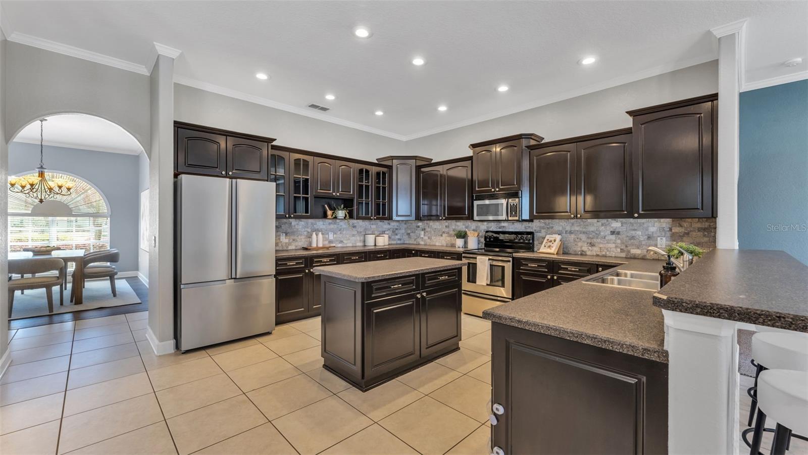 Image 34 of 74 For 1895 Orangewood Court