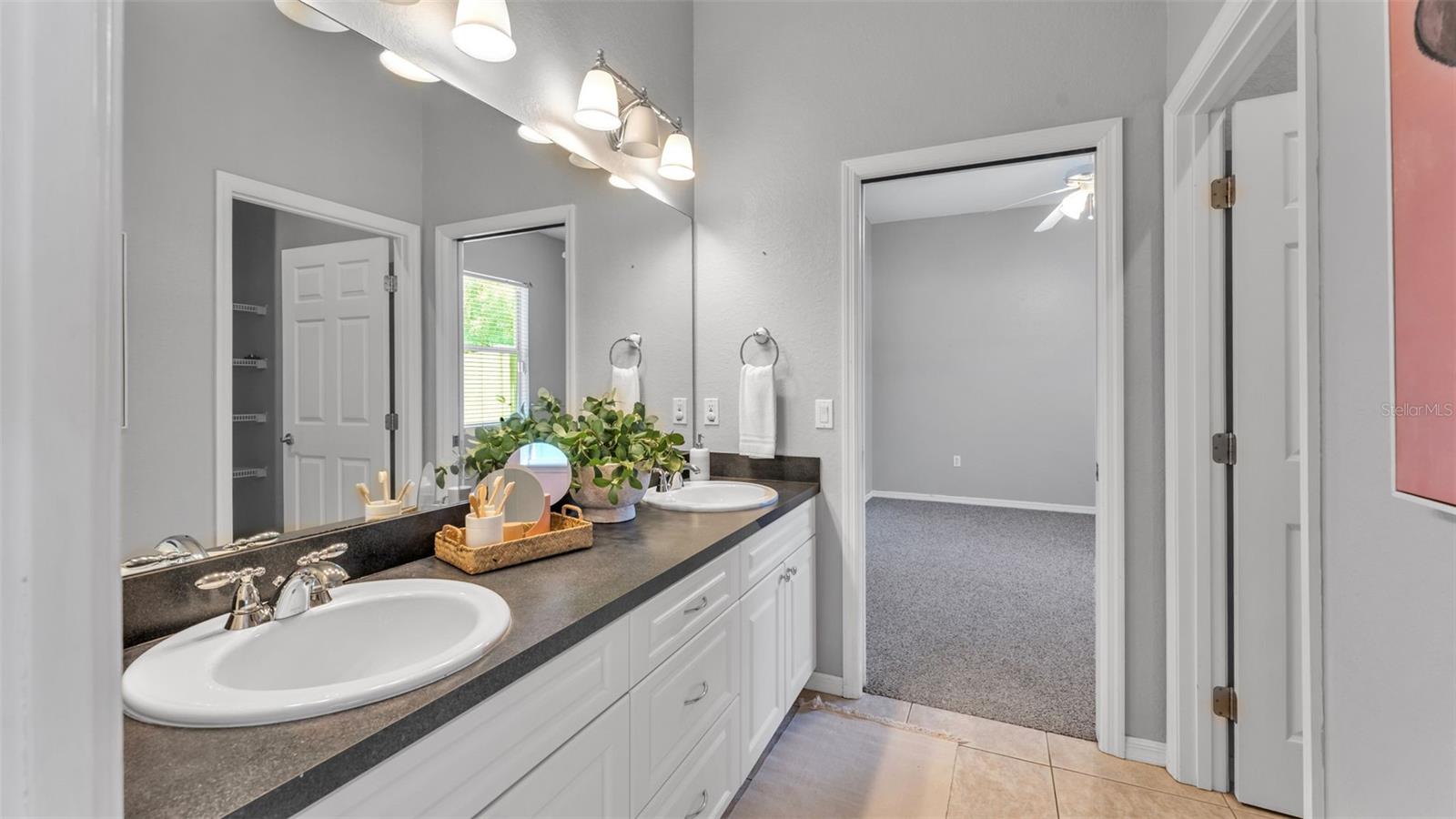 Image 52 of 74 For 1895 Orangewood Court