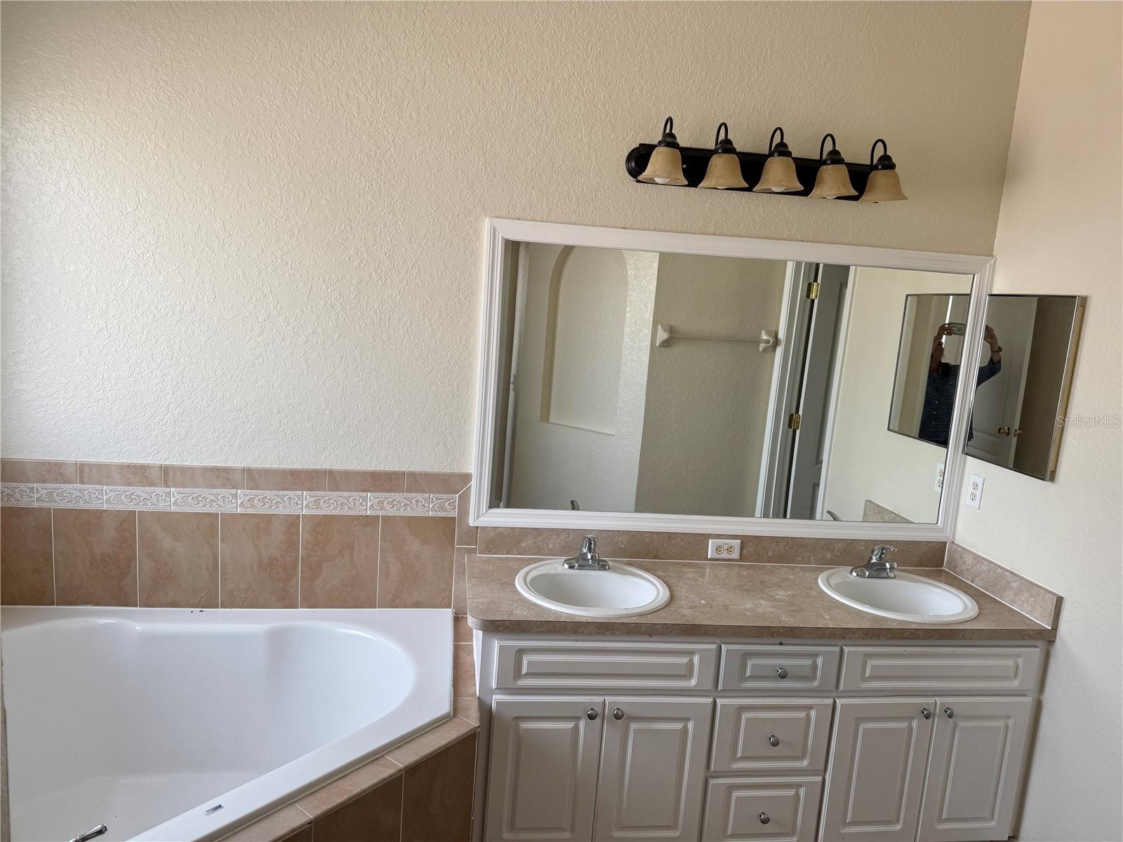 Image 8 of 18 For 4656 Magnolia Preserve Loop