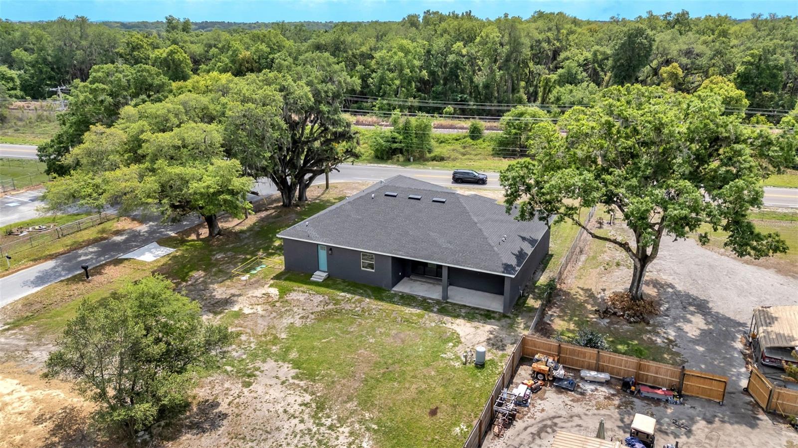 Image 37 of 44 For 104 Thrasher Road