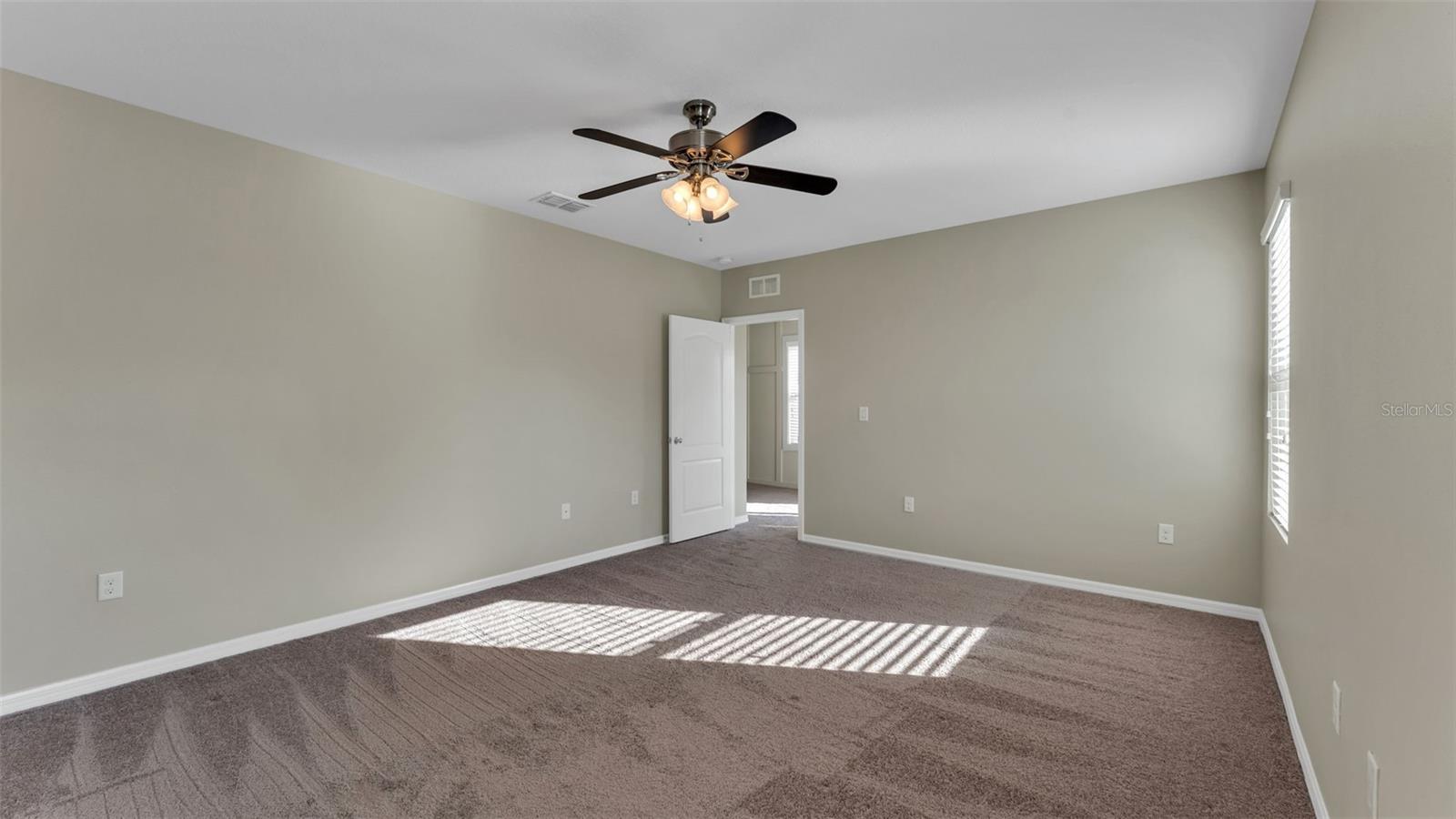 Image 13 of 33 For 2162 Blue Highlands Drive