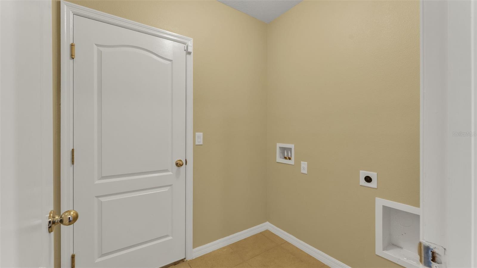 Image 22 of 33 For 2162 Blue Highlands Drive