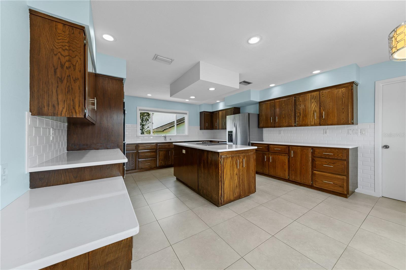 Image 12 of 74 For 121 Arrowhead Lane