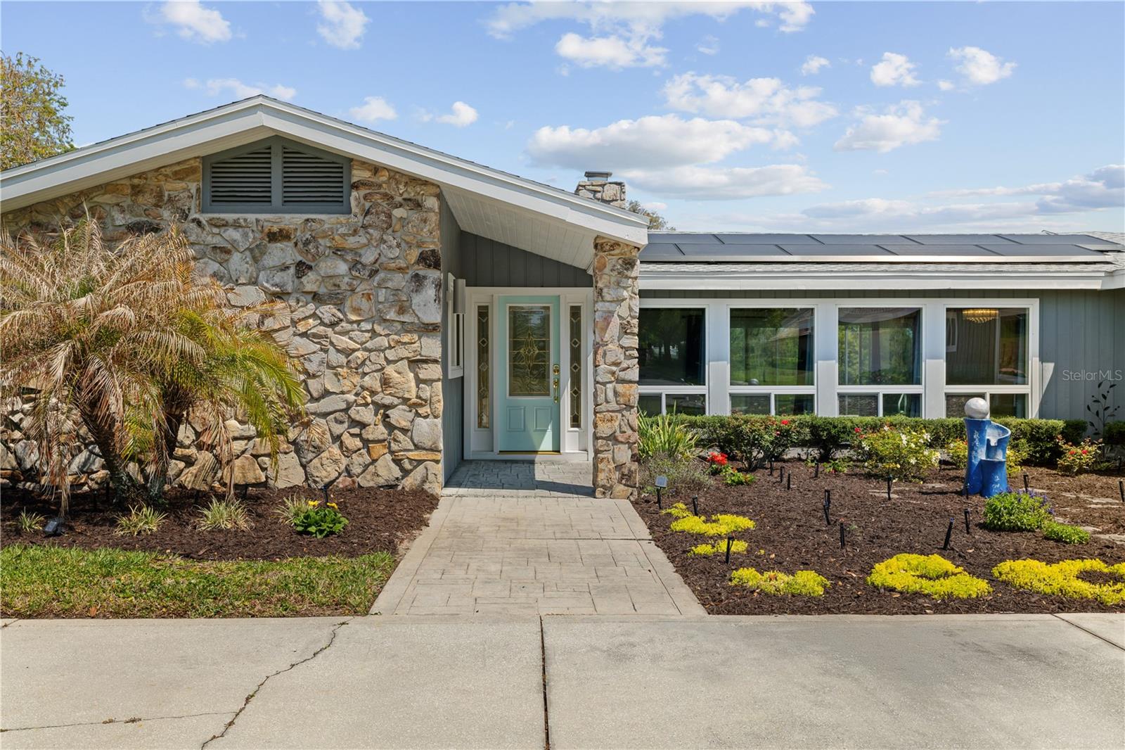 Image 2 of 74 For 121 Arrowhead Lane