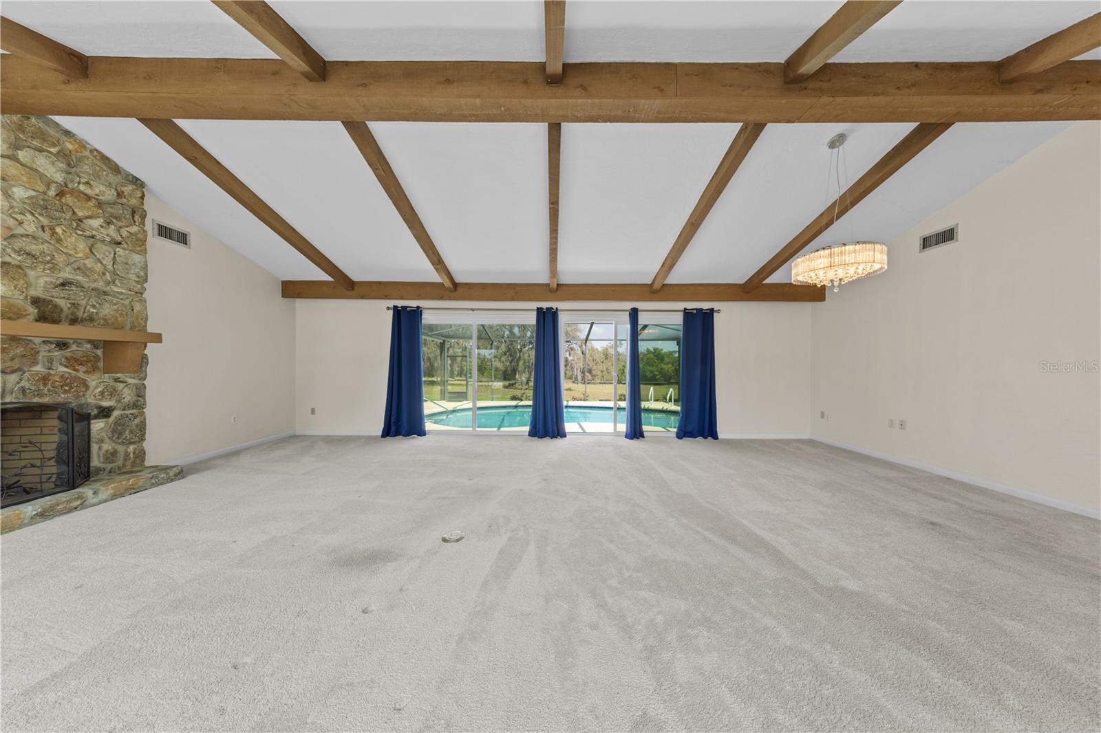 Image 23 of 74 For 121 Arrowhead Lane