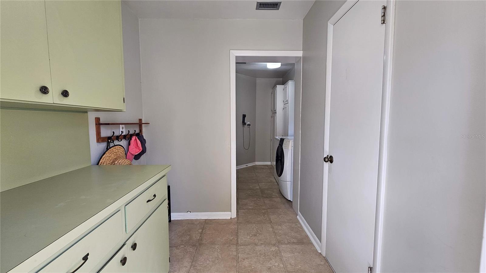 Image 14 of 30 For 184 Lake Otis Road