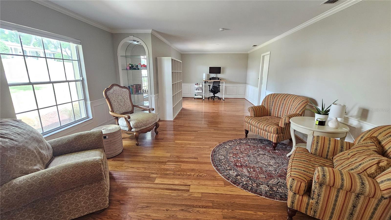 Image 4 of 30 For 184 Lake Otis Road