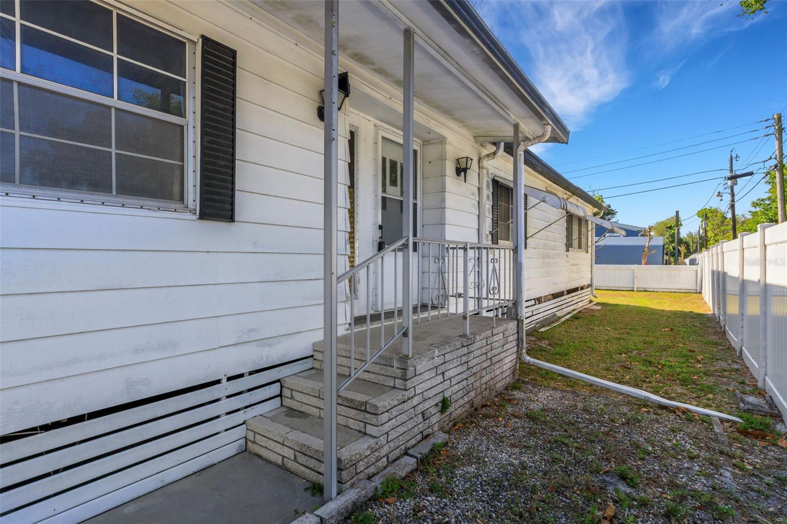 Image 30 of 36 For 3027 Mimosa Way