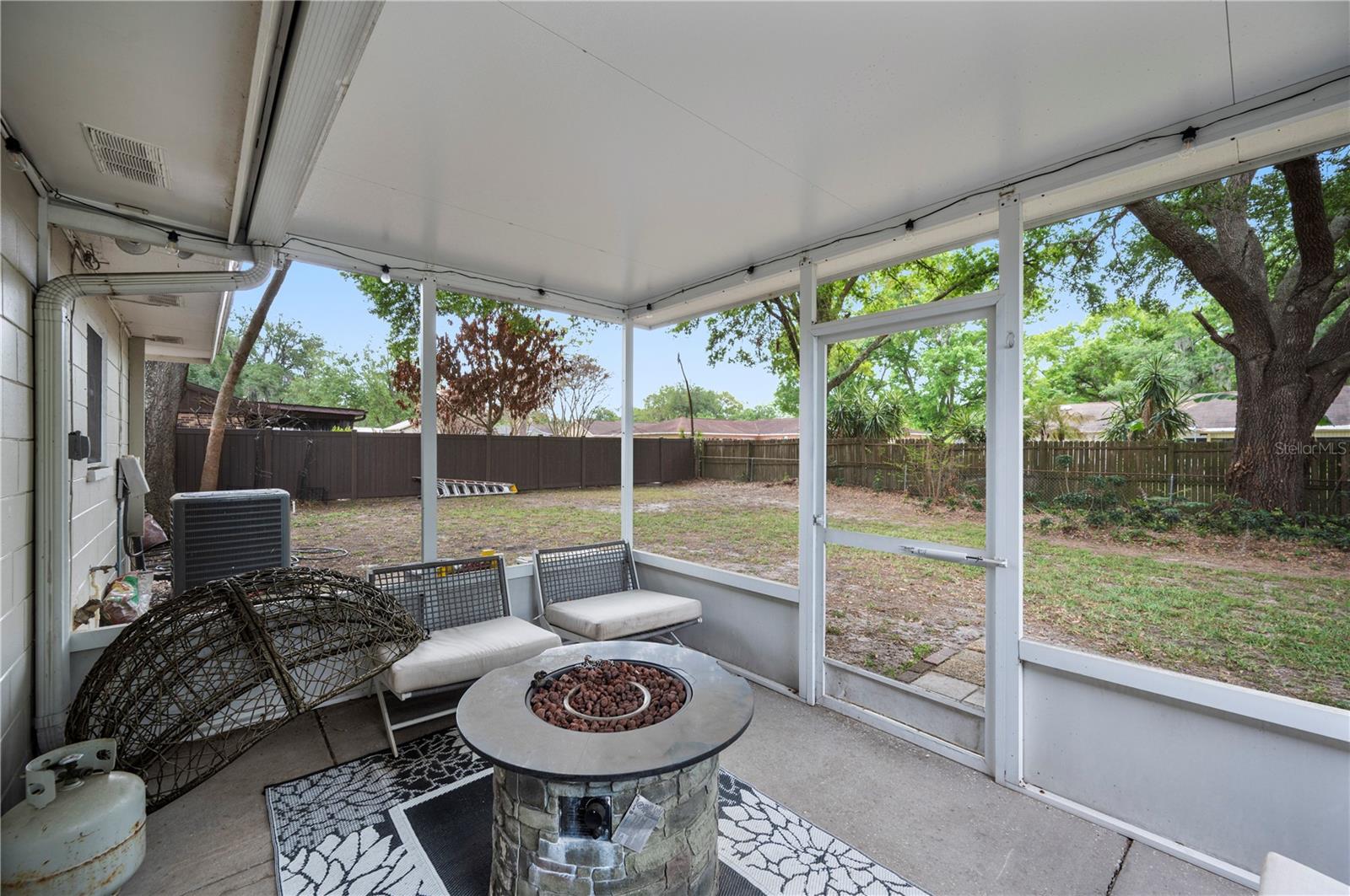 Image 11 of 48 For 1123 Knights Place