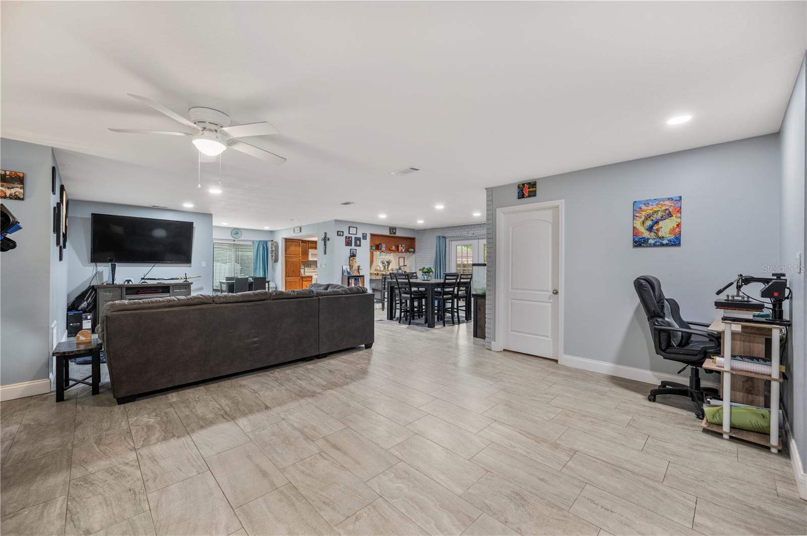 Image 12 of 48 For 1123 Knights Place