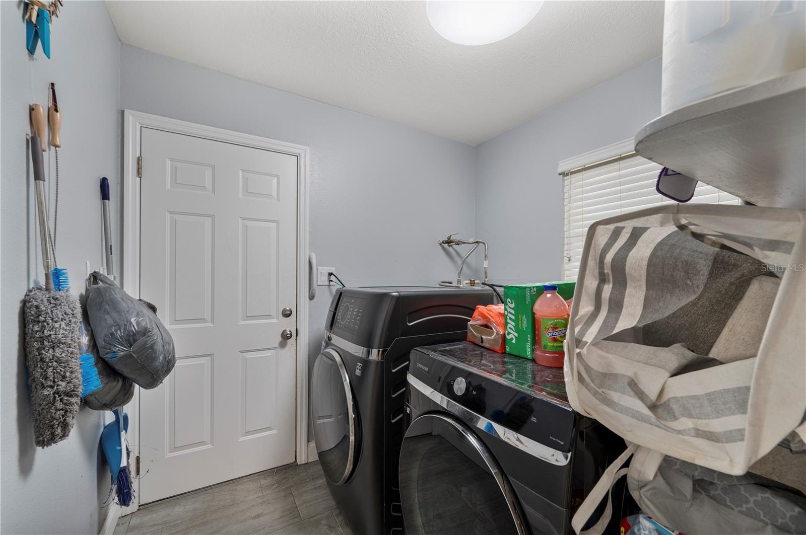 Image 33 of 48 For 1123 Knights Place