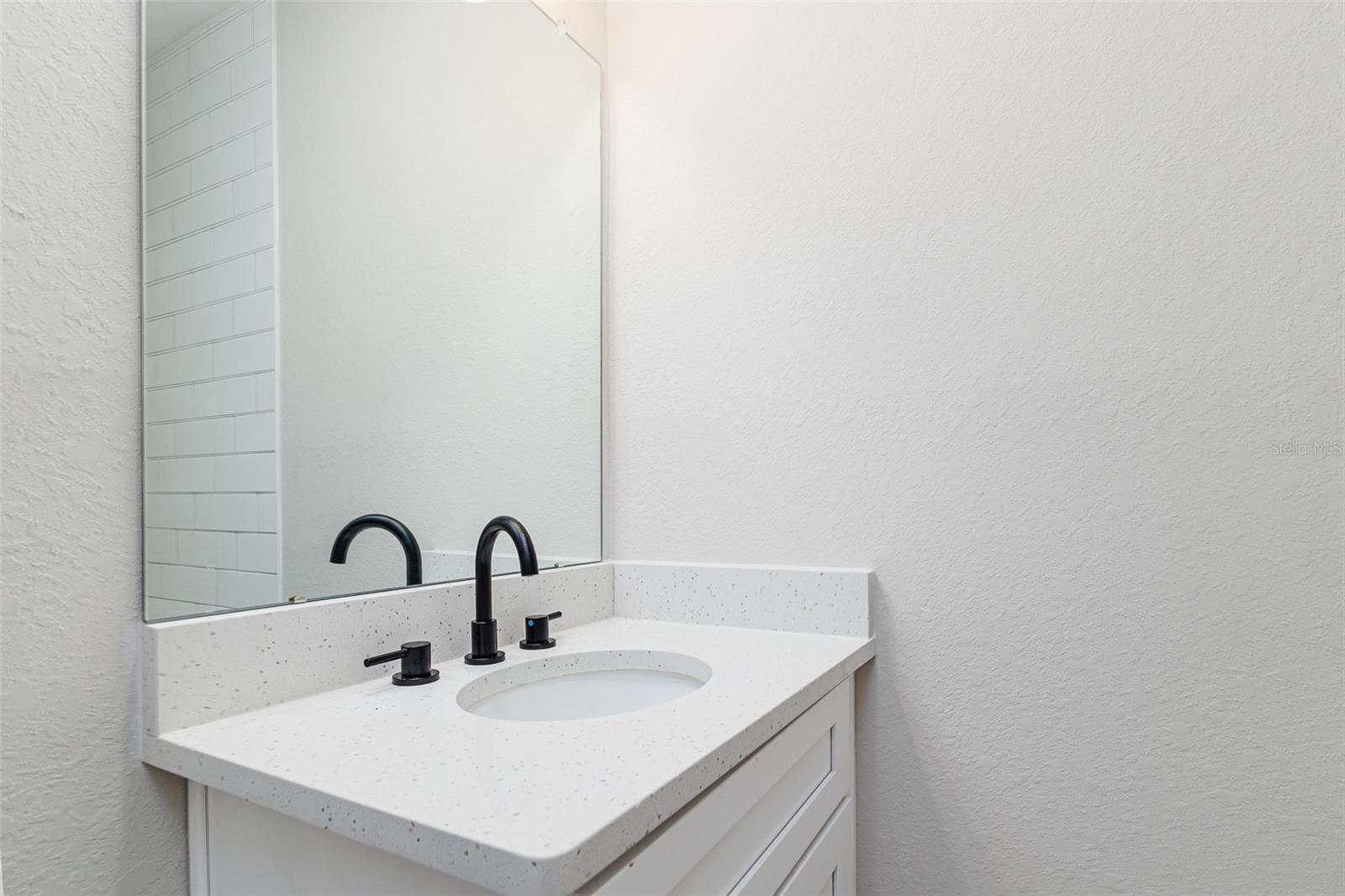 Image 17 of 32 For 315 Itasca Avenue