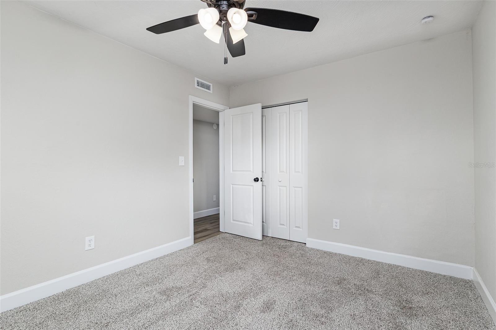 Image 19 of 32 For 315 Itasca Avenue