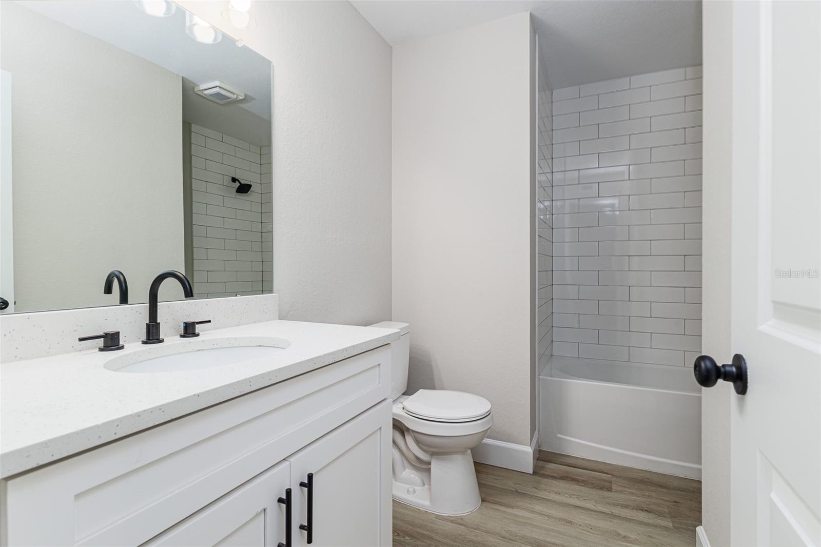 Image 22 of 32 For 315 Itasca Avenue