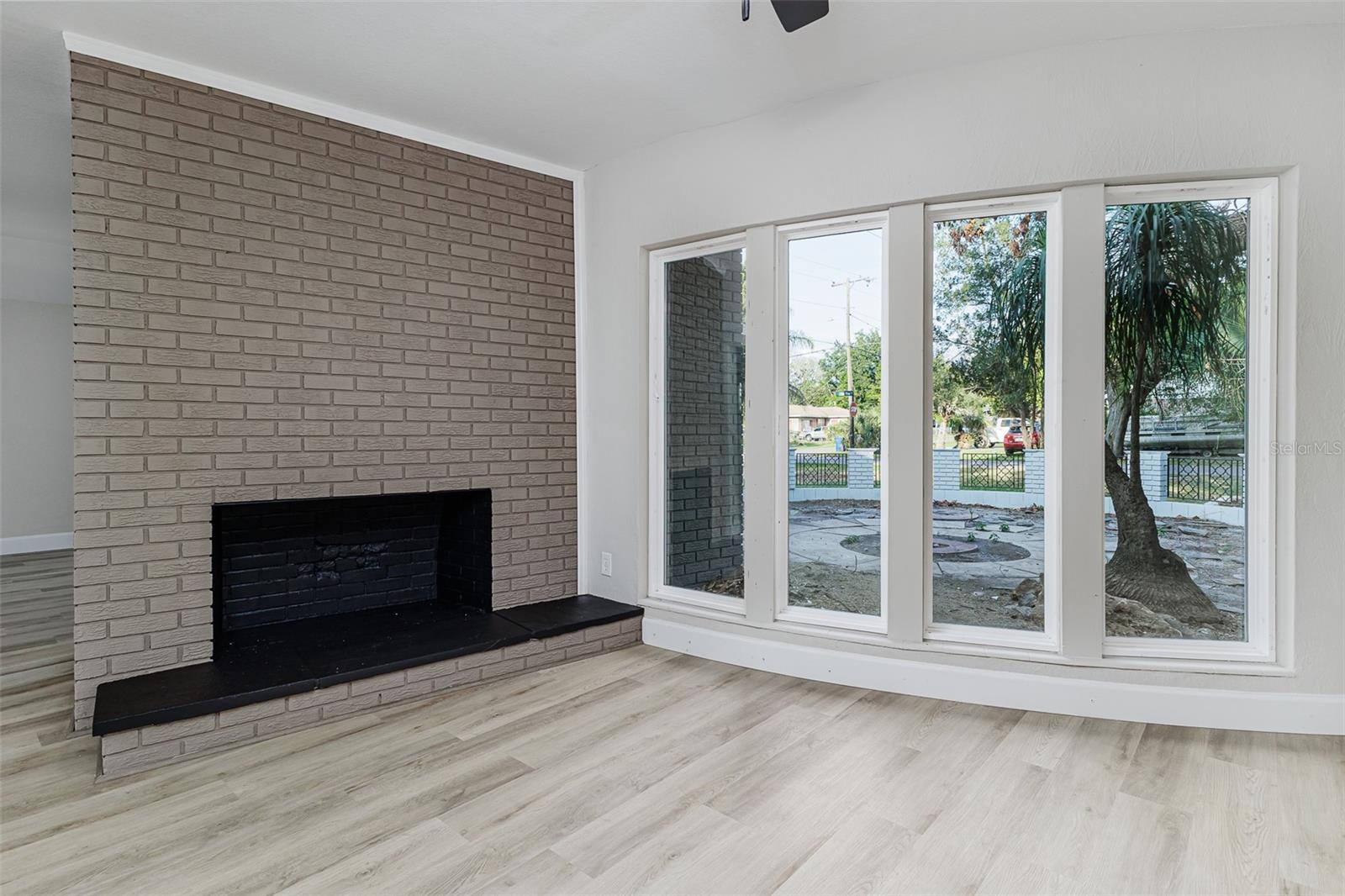 Image 7 of 32 For 315 Itasca Avenue