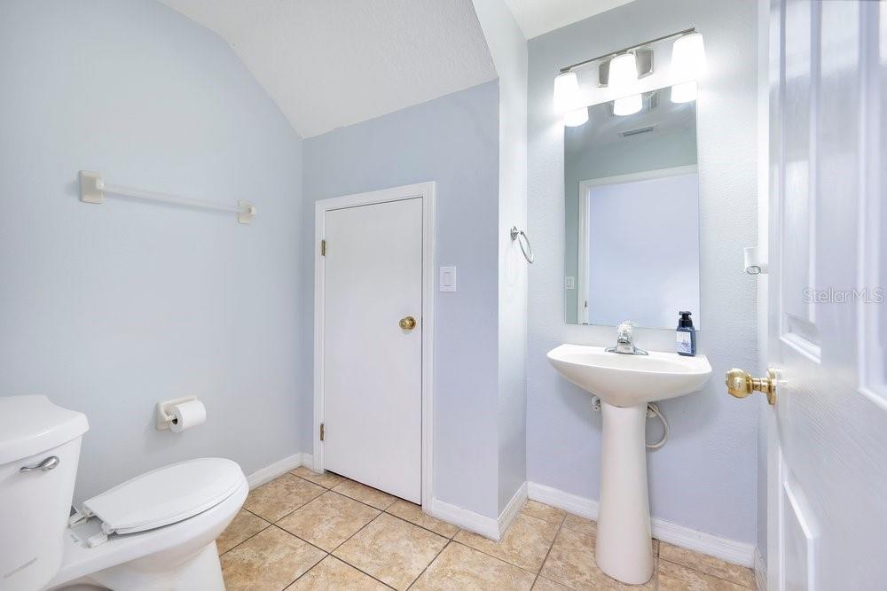 Image 11 of 35 For 5434 River Rock Road