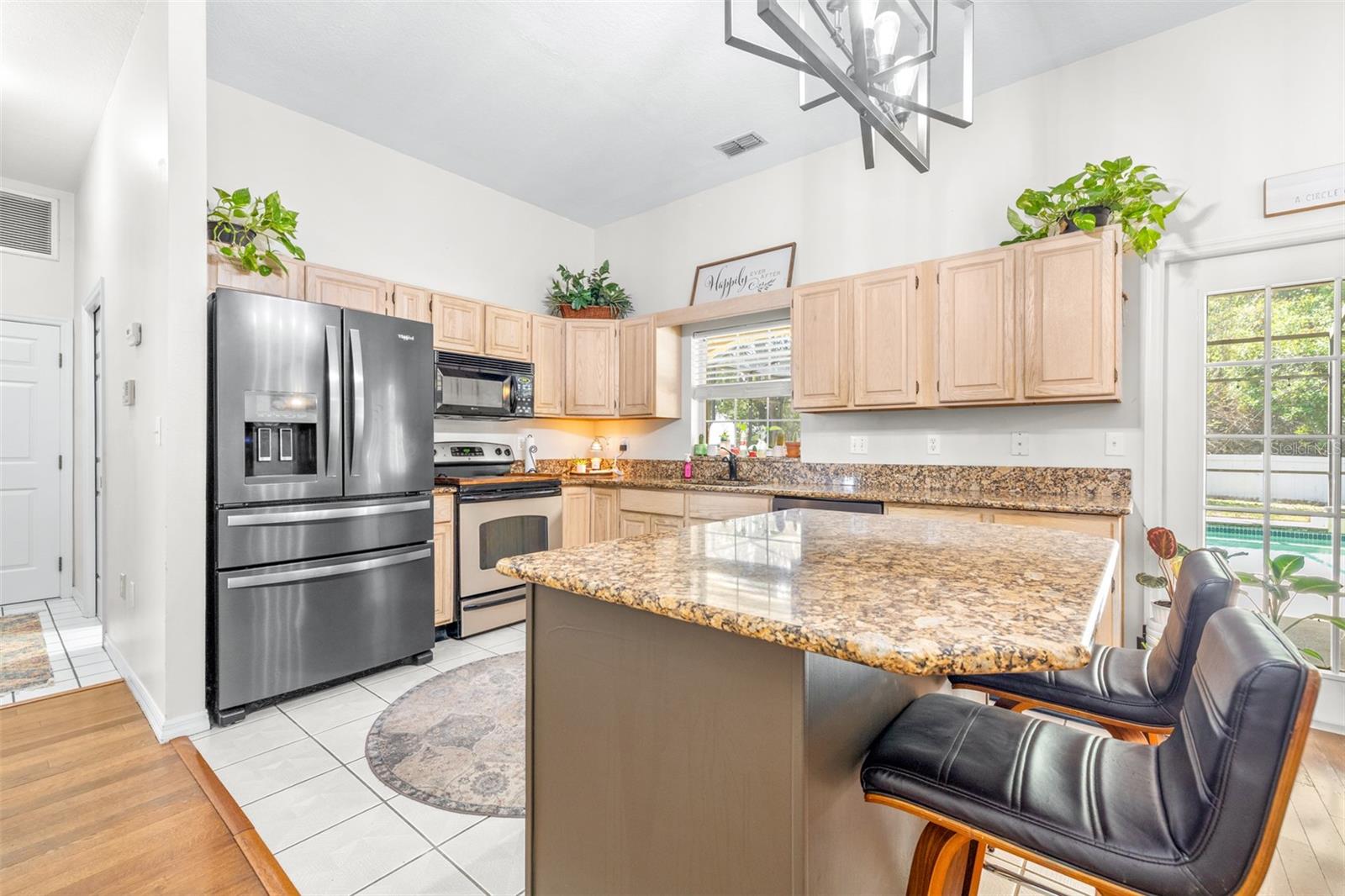 Image 15 of 62 For 2134 Kirkland Lake Drive