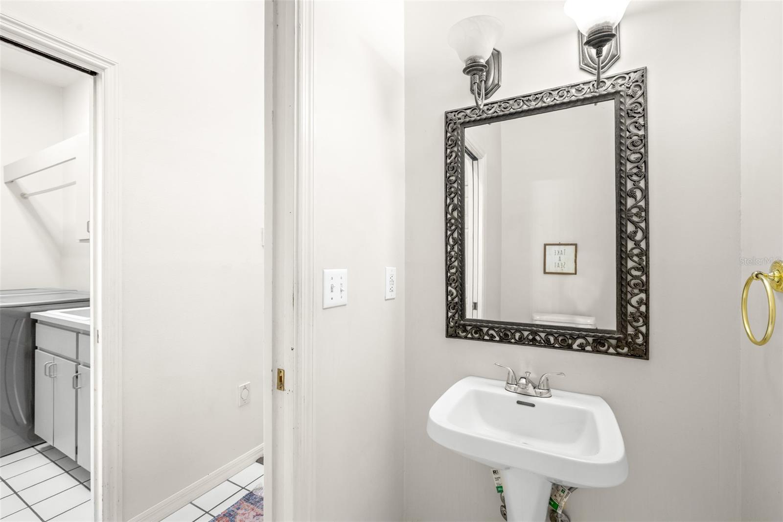 Image 25 of 62 For 2134 Kirkland Lake Drive