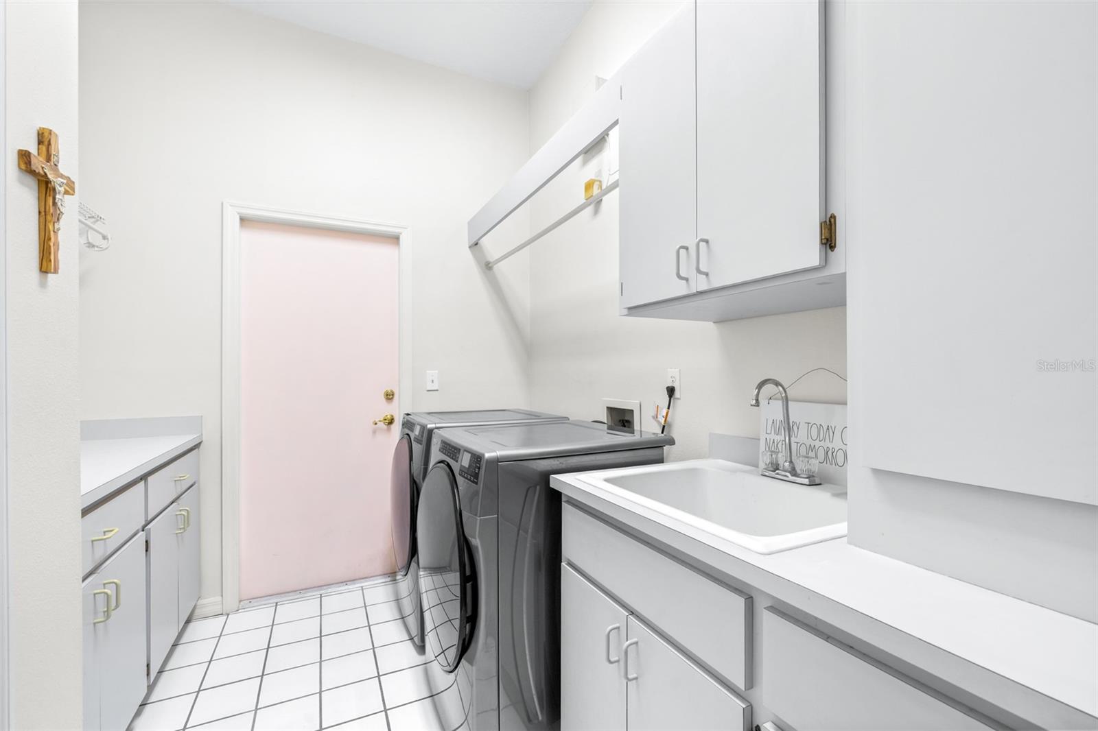 Image 26 of 62 For 2134 Kirkland Lake Drive