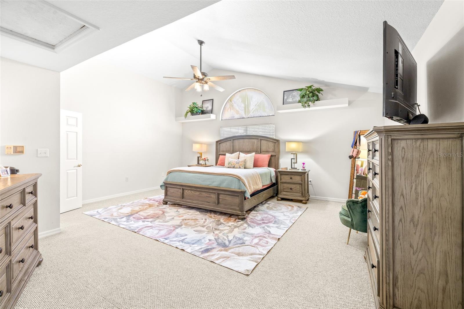 Image 29 of 62 For 2134 Kirkland Lake Drive