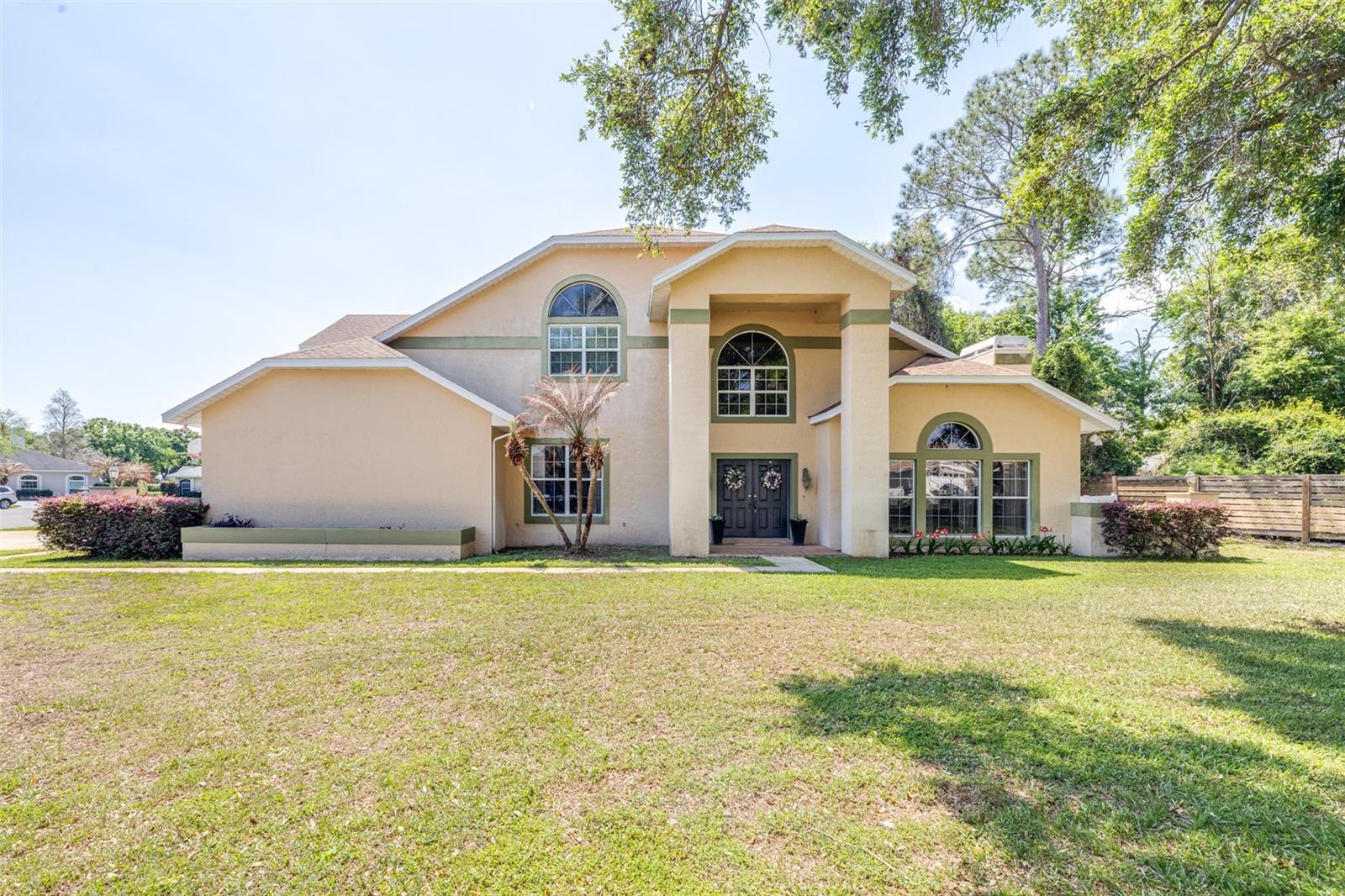 Image 3 of 62 For 2134 Kirkland Lake Drive