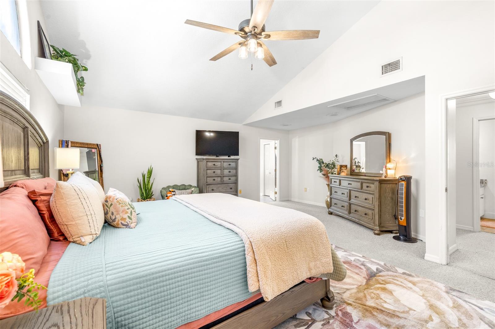 Image 31 of 62 For 2134 Kirkland Lake Drive