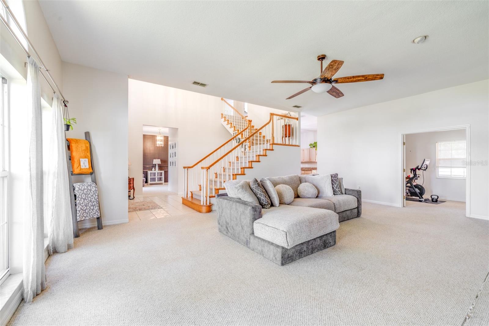 Image 6 of 62 For 2134 Kirkland Lake Drive