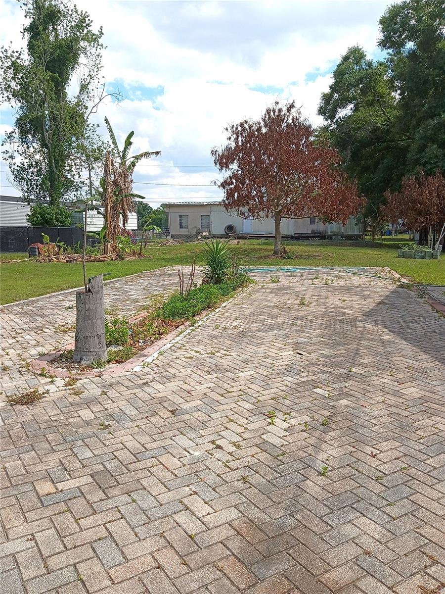 Image 27 of 27 For 140 8th Eloise Street