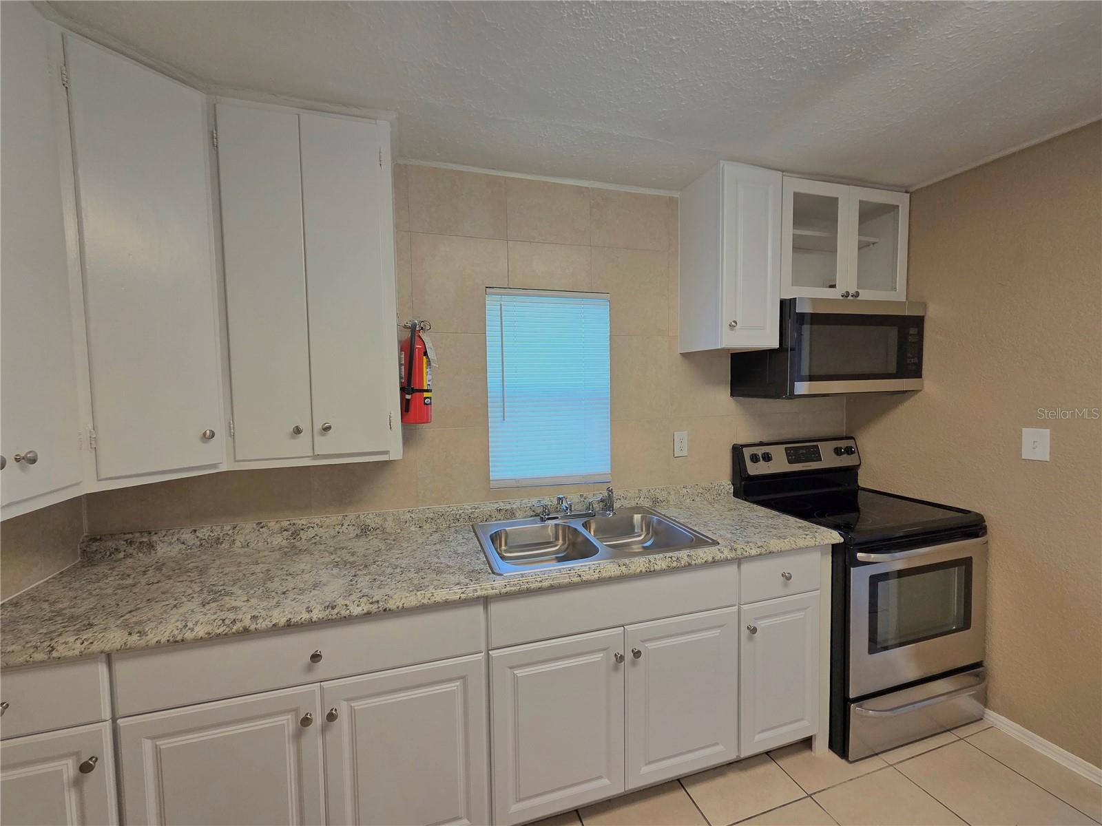 Image 19 of 31 For 2253 & 2249 Golfview Street