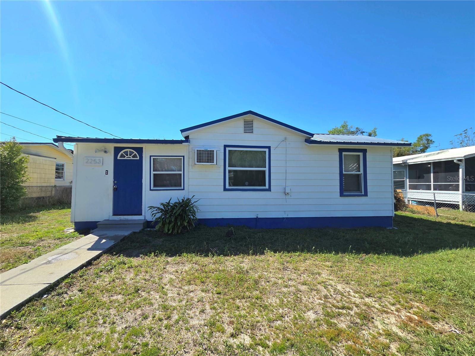 Image 2 of 31 For 2253 & 2249 Golfview Street